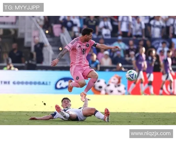 直接封神的足球明星背后的传奇故事与辉煌成就揭秘