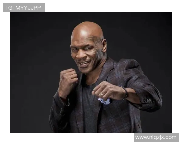 足球场上的拳击高手揭秘那些会打拳的足球明星们的训练与成就