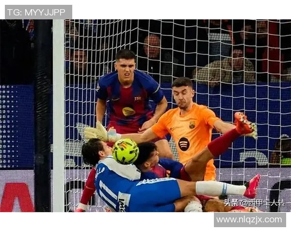 尤文图斯强势击败巴萨三球零封赛季巅峰对决引发热议 尤文图斯强势击败巴萨三球零封赛季巅峰对决引发热议