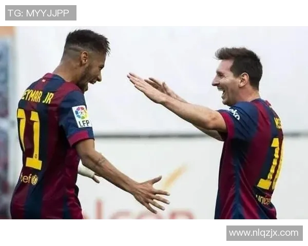 足球明星签名卡梅西的传奇之路与收藏价值解析 足球明星签名卡梅西的传奇之路与收藏价值解析